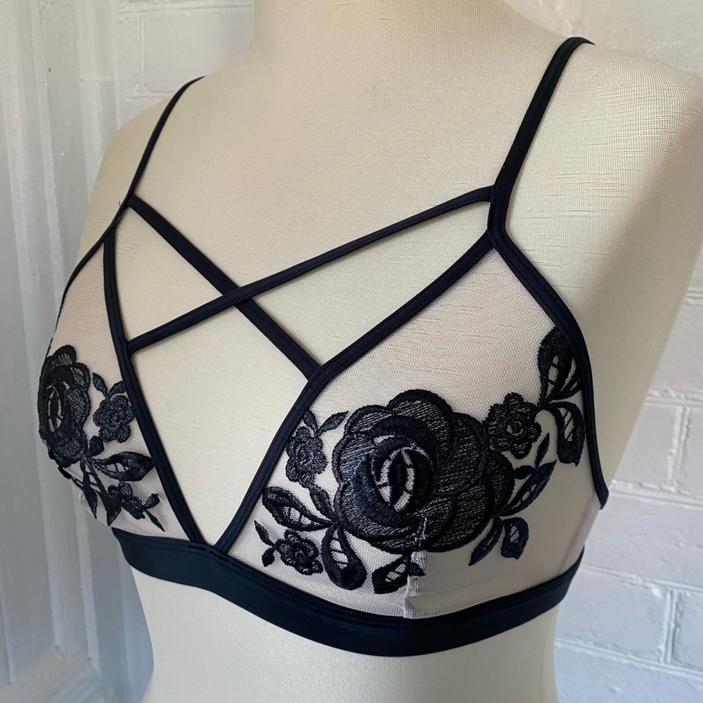 Rose lace bra size S